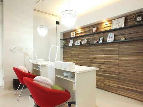 【可部】社会保険完備☆整った福利厚生！『長く働ける環境』『チームワーク』を大切にした社風のトータルビューティーサロン☆「Charoite 可部店（チャロアイトカベテン）」からアイリスト（アイデザイナー・まつ毛エクステ）の求人☆☆