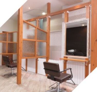 【山王】≪月給23万円スタート・社会保険完備・月8日休み・業務委託も同時募集≫スタッフの働きやすさを大切に！様々な福利厚生を整えています！幅広い世代のお客様から愛される地域密着型ヘアサロン「porto produced by teatro hair salon（ポルトプロデュースドバイティアトロヘアサロン）」からスタイリスト（美容師）の求人☆★