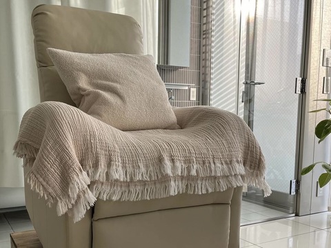 【四ツ橋】≪客単9000円以上≫≪髪色・ネイル自由≫≪自由出勤制≫≪土日休みOK≫≪ママさんの応募歓迎≫お客様1人1人の希望に合わせた施術が人気のサロン！お爪の状態に合わせて、ベースジェルを変えているためモチが良くお客様から好評です！「miele（ミエレ）」からネイリスト（ネイル）の求人☆☆