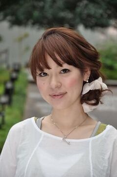 【千早】◆完全週休2日・社会保険完備など充実の待遇・月給26万円コースあり◆入客チャンスあり！！美容師としてだけでなく社会人としても大きく成長できる環境のヘアサロン「velvet hair 千早店(ベルベットヘアーチハヤテン)」からスタイリスト（美容師）の求人☆★☆