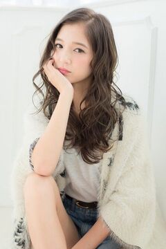 【阪急茨木市】≪完全自由シフト制≫≪最低保証給あり≫≪マンツーマン入客≫月50万円以上の報酬も目指せます！働きやすい環境、自分のライフスタイルに合わせられるのでプライベートも充実。そんな理想の働き方ができるサロン“IDEAL（イデアル）”からスタイリスト（美容師）の求人☆★