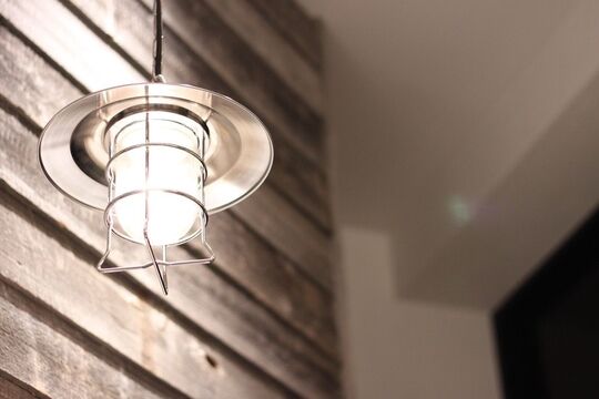 【四条河原町】≪最低保証25万円≫≪休みの希望制限なし≫≪入客スタイル選択可能≫≪フリー40％／指名50〜65%還元≫入客チャンスのあるサロン「Lucia hair stella（ルチアヘアーステラ）」からスタイリスト（美容師）の求人☆★