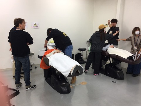 【勝川】◆ベビーシッター費用補助あり・日曜定休・最大月12日休み・残業ほぼ無し・社会保険完備◆指名なし・予約なしでプライベートの予定も立てやすい！パートさんの急なお休みにも対応できる環境が人気！幅広い年齢層のスタッフさんが活躍するサロンです「Ai-ney ままま勝川店（アイニーマママカチガワテン）」からスタイリスト（美容師）の求人★☆