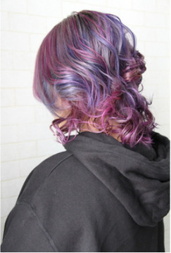 【池袋】≪営業中レッスン可能≫≪社会保険完備≫≪デザインカラーが得意なサロン≫爽やかな店内で居心地の良い空間です！デザインカラー、髪質改善でお客さまから支持されるサロン「Matina hair（マティーナヘアー）」からアシスタント（美容師）の求人☆★