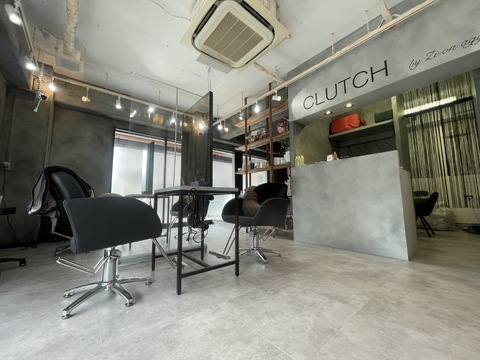 【新長田】≪新卒生・通信生・未経験OK≫≪完全週休2日制≫≪社会保険完備≫某有名雑誌へ掲載実績あり！勤務年数に応じて有給休暇付与！地域密着のアットホームサロン。カラーリストとしての勤務も可能「CLUTCH（クラッチ）」からアシスタント（美容師）の求人☆★☆