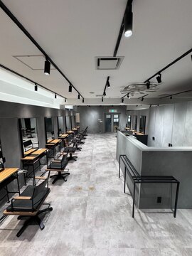 【蒲田】◆月8日休み・住宅手当あり・社会保険完備・産休育休制度あり◆インセンティブがしっかりつくのでやりがいバッチリ。住宅手当など嬉しい福利厚生充実「AIR（エアー）」からスタイリストの求人★☆