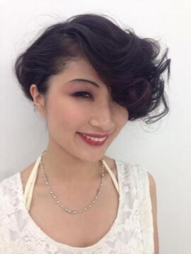 【桂】平均退社時間19時◆◇全店でご飯やイベントなども多々！学ぶことも多く、楽しく働いていけますよとスタッフさんがおっしゃっているのが、働きやすさの証拠♪京都に店舗展開するサロンaotani hair(アオタニ ヘアー)からアシスタント(美容師)の求人☆☆