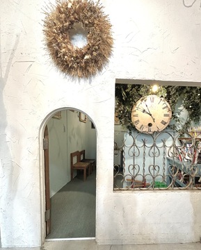 【桃山台】≪日曜定休有り＆18時までの勤務OK≫働く女性を応援します！新規のお客様はどんどん入客してもらえる環境！マンツーマン施術で、お客様とじっくり関わっていける、お洒落ナチュラル系サロン「hair & nail onico（ヘアアンドネイルオニコ）」からスタイリスト（美容師）の求人☆★☆