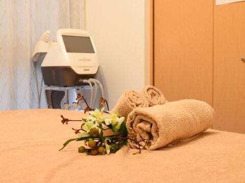 【上本町】≪社会保険完備≫≪18時閉店！≫≪独立支援あり≫技術以外の知識も身に着ける事が出来る環境！「Bemolle（ベモーレ）」からエステティシャンの求人☆☆