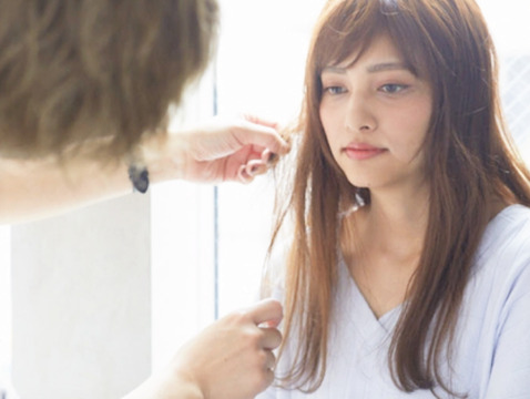 【草津駅】≪スタッフの平均月給35万円以上≫≪完全マンツーマンでの施術≫≪時短勤務も可能≫≪駅から徒歩30秒の好立地≫薬剤も豊富で単価アップも狙いやすい環境◎他業種とのダブルワークもOK！働き方は自由なのであなたに合った働き方が出来ます！「CREAR BY THREE ELEPHANT 草津店（クレアールバイスリーエレファントクサツテン）」からスタイリスト（美容師）の求人☆★