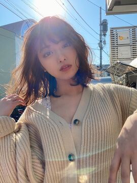 【表参道】◆完全週休2日制・有給休暇あり・社会保険完備◆CM撮影や雑誌撮影、イベントでのヘアメイクもこなすトレンドサロン！入客チャンスが多いので、顧客へ繋げやすい「freera 表参道店（フリーラオモテサンドウテン）」からスタイリスト（美容師）の求人☆★