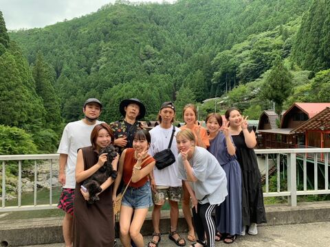 【南森町】≪月給24万円〜≫≪実働9時間≫≪完全週休2日制≫≪日曜休みOK≫≪社会保険完備≫≪入客チャンスあり≫頑張った分は歩合でしっかり還元してもらえる環境◎シーズンごとに撮影も行っており学べる！面貸しも相談可能！「Hair resort Lino（ヘアリゾートリノ）」からスタイリスト（美容師）の求人☆★