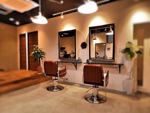 【高宮】人気の薬剤を使用し20代からの支持率◎お客様との関わり方を大切にし、特別な空間を作るプライベートヘアサロン「verde（ベルテ）」からスタイリスト（美容師）の求人☆★