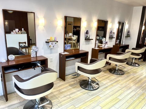 【針中野】≪月給22万円≫≪月8日休み≫≪社会保険完備≫地域密着型のヘアサロン！教育体制も整っているので確実にスタイリストにステップアップできます！「Olive 駒川店（オリーブコマガワテン）」からアシスタント（美容師）の求人☆★