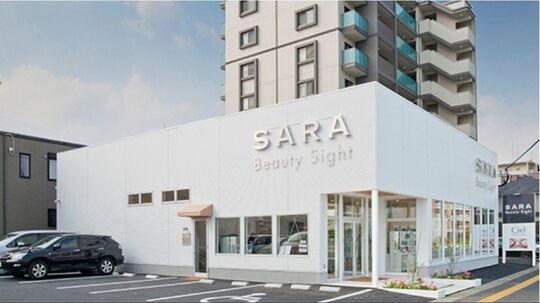 【九大学研都市】福岡を中心に8店舗展開する最先端サロン★BEAUTY×LIFESTYLEをコンセプトにしたオトナ女性のためのトータルビューティーサロン”SARA（サラ）”からスタイリスト（美容師）の求人★☆