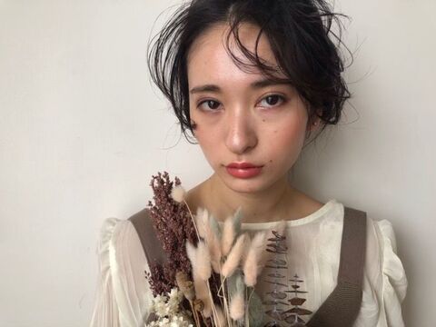 【富田林】嬉しい休日選択制★社会保険完備に完全週休2日制と充実の待遇面。アイラッシュにネイル、興味のある事に挑戦させてもらえるサロンです！Gigi＋full a head（ジジ フルアヘッド）からアシスタント（美容師）の求人☆☆