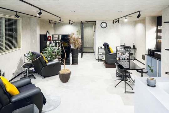 【海老名駅】≪週2日～OK≫≪土日休み相談OK≫≪産休育休実績あり≫ゆったりとした時間枠で接客できる地域密着型のサロン！なんでも相談しやすい家族のような環境です！指名料全額バックや昇給制度などもあり、安定した収入をゲットできます！「Art Lounge Sikibu（アートラウンジシキブ）」からネイリスト（ネイル）の求人☆★☆