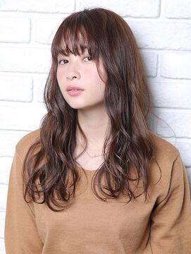 【阪急塚口】≪完全週休2日制&有給あり≫≪社会保険完備≫≪営業内レッスン&最短2年デビュー≫ヘアデザインはもちろん、着付けやメイクなども学べるトータルサロン！美容師として成長できる環境です！「NILLU 阪急塚口店（ニルハンキュウツカグチテン）」アシスタント（美容師）の求人☆★☆