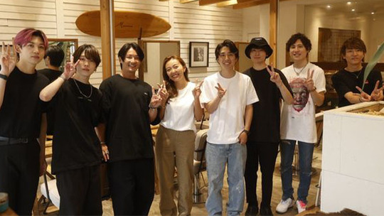 【松江駅】最大210万円保証！≪技術売上42％～74％の高還元≫により月収35万円以上の収入も可能です！！時短や土日のお休みなど自分のスタイルに合わせた働き方もOK！「ursus by HEADLIGHT 島根松江（アーサスバイヘッドライトシマネマツエ）」からスタイリスト（美容師）の求人★☆