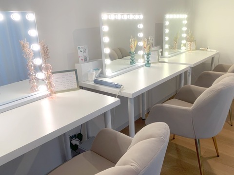 【恵比寿】≪まつげパーマ・アイブロウ専門店≫≪最大9連休取得可能！≫≪髪色ネイル自由≫≪社会保険完備≫とにかくアイリストの働きやすさを重視しています！お客様とゆっくり丁寧に向き合いたい方にピッタリ！「Bambish 恵比寿店（バンビッシュエビステン）」からアイリスト（まつげパーマ・アイブロウ）の求人☆☆