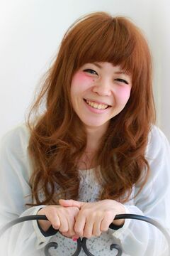 【大橋】しっかり技術・接客に対して学ぶことが出来るので、確実に成長していける環境！！幅広い年齢層のお客様に愛される癒し系隠れ家ヘアサロン「piccadilly circus（ピカデリーサーカス）」からアシスタント（美容師）の求人☆★☆