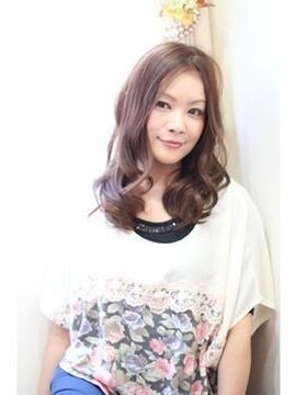 【桃山台】«月給28万円保障»«月平均9日休み&土日休暇制度あり»≪19時までに退勤≫«社会保険完備»ライフスタイルに合わせて勤務時間を選択できるママさん美容師オススメの勤務プランも用意しています！抜群の好条件により安心して長く働いて行ける環境が揃っています！！！MAKANA（マカナ）からスタイリスト（美容師）の求人☆★☆