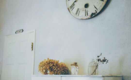 【阿波富田】≪19時までに退勤可能≫≪土日休みOK≫≪社会保険完備≫≪2年でデビュー可能≫≪営業中レッスンOK≫実力をつけたい方必見！楽しく働きながら成長できます☆トレンドを抑えつつ、撮影も学べますよ♪早期デビューを目指す方にもおススメ！Le blanc hair gallery（ルブランヘアギャラリー）からアシスタント（美容師）の求人☆★