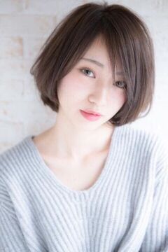 【東岸和田】街並みから少しだけ外れた住宅街に位置するアンティーク調の空間が可愛いお洒落サロン「Nuugy」からアシスタント（美容師）の求人♪服装手当など、スタッフさんの事を何よりも考えてくれるオーナーさんですよ☆★