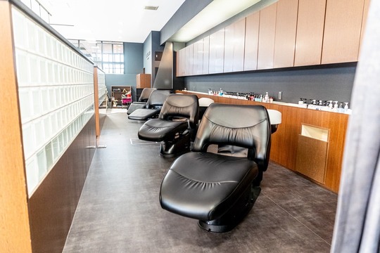 【別府】≪社保完備!!≫≪完全週休2日制≫など、通信生や新卒生に方でもしっかりとした環境で働いてもらえる環境が最高!!地域密着型アットホームサロン「LASSIC HAIR 加古川店（ラシックヘアーカコガワテン）」からアシスタント（美容師）の求人☆★