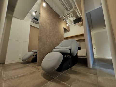 【池袋】≪完全週休2日制≫≪月給33万円以上！≫≪マンツーマン接客≫≪単価11000円以上≫スタイリストのみのサロン！お休みや時短勤務の相談もでき、美容師さんの働きやすさを追求した環境です。顧客が居ない正社員の方も積極募集中！「SALON MOGO IKEBUKURO（サロン モゴ イケブクロ）」からスタイリストの求人★☆