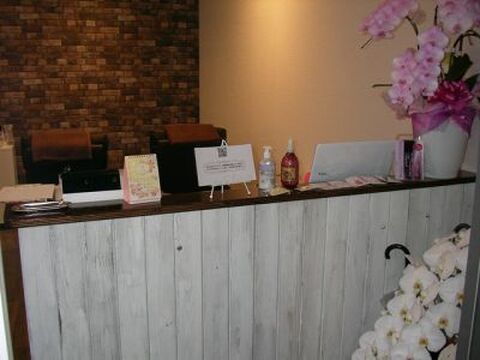 【八尾】未経験からOK☆人間関係◎、働きやすさ抜群！！地域密着型のアットホームサロン”force（フォルス）”からアイデザイナー（アイリスト・まつ毛エクステ）の求人☆