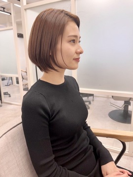 【博多駅】≪完全マンツーマン≫≪自由出勤制≫≪フリー40％／指名50％還元≫≪永久保障給あり≫系列店はAWARDを受賞する人気の髪質改善特化型ヘアサロン！≪全席個室＆フラットシャンプー≫高単価な業務委託サロン！「FRAME spa&hair room 博多店（フレームスパアンドヘアールームハカタテン」スタイリスト（美容師）の求人☆★