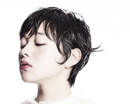 【吉塚】≪月8日休≫≪ファッション手当あり≫≪GW休暇あり≫入客チャンスあり！あなたのファンを増やすこの機会逃すわけにはいきませんよね！ メリハリをつけて楽しくお仕事しましょう♪幅広い世代に愛されるアットホームサロン「e.m.a hair design（エマヘアデザイン）」からスタイリスト（美容師）の求人☆☆