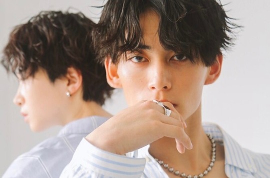 【渋谷駅】≪最大月給85万円≫≪完全自由出勤制≫トレンドのハイトーンカラーがウリの人気サロン！しっかり稼げるサロン作りをしています！「LEBEN（レーベン）」からスタイリスト（美容師）の求人☆★