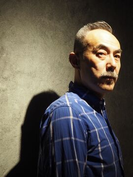 【緑橋】≪完全週休2日制≫≪土日休みも相談可能≫≪実働8時間≫スタッフ大募集中のメンズ専門ヘアサロン☆頑張った分はしっかりとお給料で還元されるのでやりがいを感じることができます！DoEN 緑橋店（ドゥーエンミドリバシテン）からスタイリスト（美容師・理容師）の求人★★