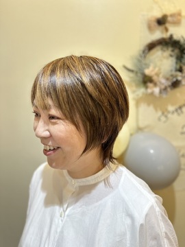 【赤坂】≪第3日曜日定休≫≪パート・アルバイト募集≫退勤時間も早くプライベートも充実！！育児に理解があるので学校行事の参加も相談OK！！アットホームなヘアサロン「amie hair make（アミエヘアメイク）」からアシスタント（美容師）の求人☆☆