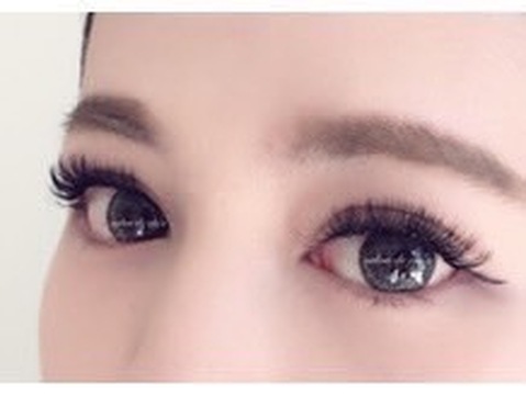 【小路】≪完全自由出勤制≫≪アイリスト・ネイリスト募集≫≪トータルビューティーサロン≫ご自身の入客できる技術のみで入客OK！早回しをすることなく丁寧な施術でお客様に向き合うことができます！「ma'am（マーム）」からアイリスト（まつげエクステ・まつげパーマ・アイブロウ）の求人☆☆