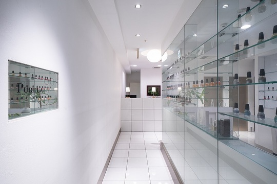 【三ノ宮】≪社会保険完備≫≪週休2日制≫マシン比率が高いため、未経験の方でも早期習得ができる！幅広いメニューを展開するエステサロン「ピュアラ三宮店（ピュアラサンノミヤテン）」からエステティシャンの求人☆★☆