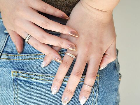 【久屋大通】≪社会保険完備≫選べる雇用形態でライフスタイルに合わせた働き方ができます。今までの技術をしっかり活かせる「DEE nail×eyelash hisaya（ディーネイルアイラッシュヒサヤ）」ネイリスト（ネイル）の求人☆☆