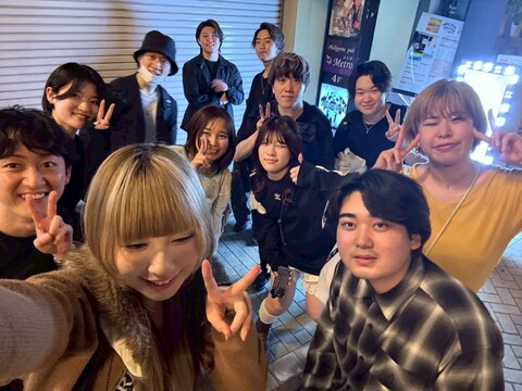 【自由が丘】≪完全週休2日制≫≪スタイリスト平均月収42万円≫≪社会保険完備≫≪高単価サロン≫働きやすさとやりがいが、しっかり給与に反映される高待遇サロン「sii. 自由が丘（シージユウガオカ）」からスタイリスト（美容師）の求人★☆