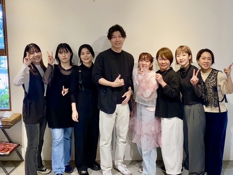 【藤井寺駅】≪完全週休2日制≫≪社会保険完備≫≪有給休暇あり≫新店舗出店予定なので、オープニングスタッフ大歓迎です！平均退社時間19時！スタッフの働きやすさを大事にしています！広々としておしゃれなサロン！「2026年4月頃、藤井寺にオープン予定のサロン！」からスタイリスト（美容師）の求人★☆